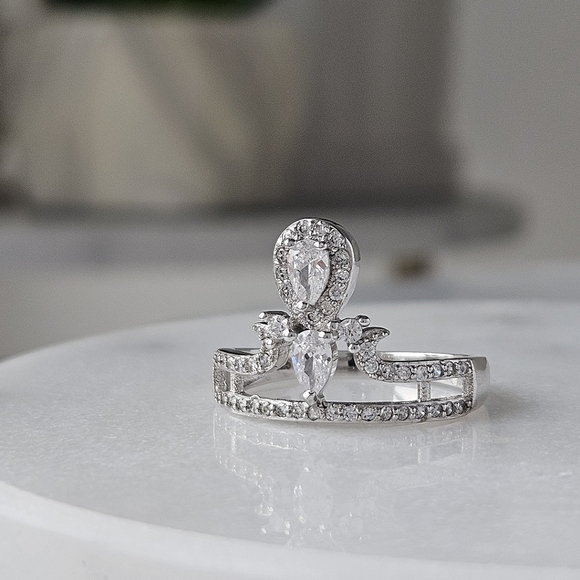 Princess crown ring, size 8, 925 Sterling Silver - Picture 3 of 4